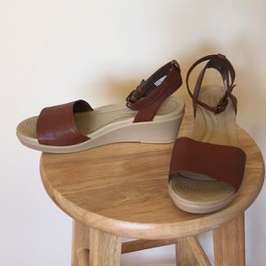 Crocs brown wedge sandals - NWOT